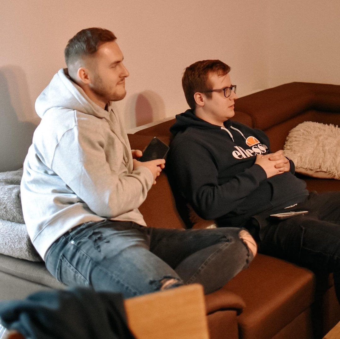 Webikon tím